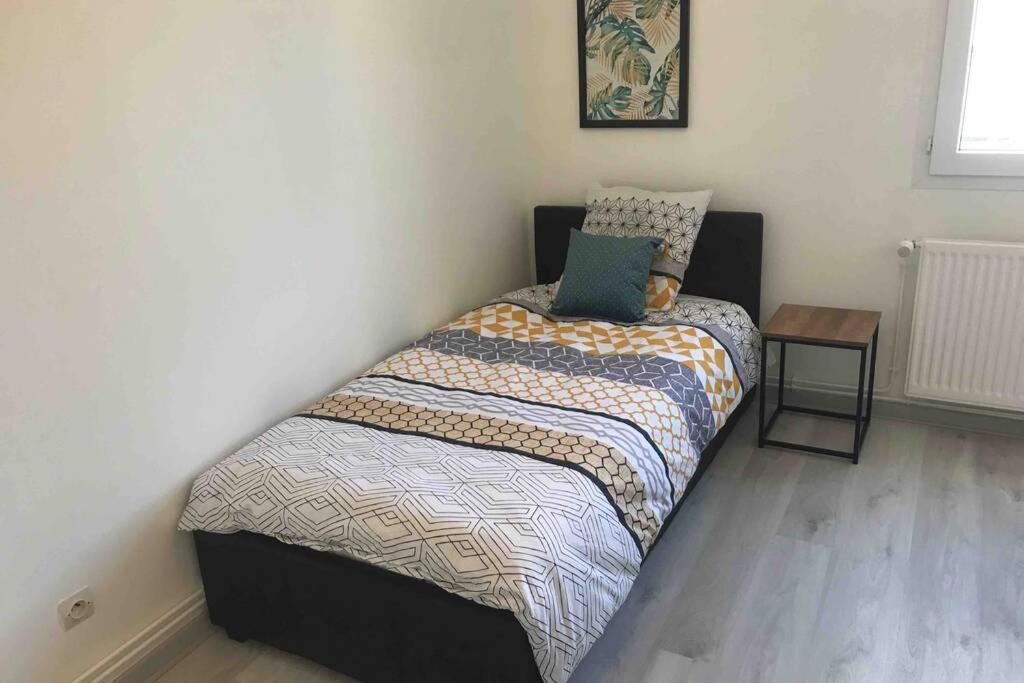 La Maison De Ville - 4 Chambres, 2 Sdb, Terrasse Et Garage - 90M2 Vesoul Dış mekan fotoğraf